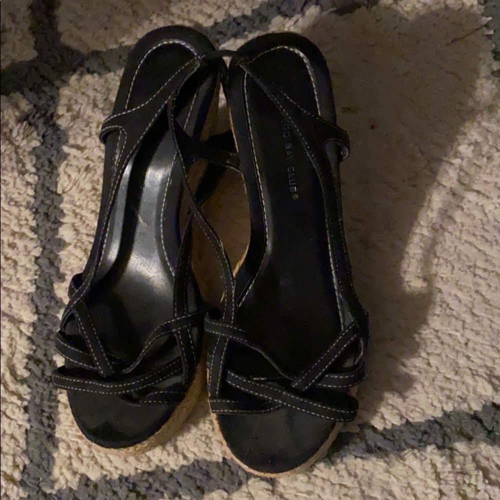 Black and Tan Wedges